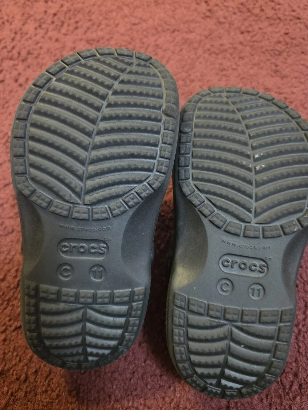CROCS Kids Black Fleece-Lined Clogs